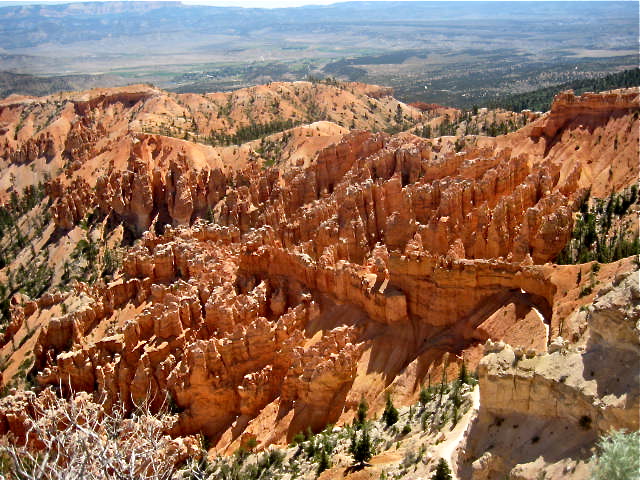 Venture into Bryce Amphitheater