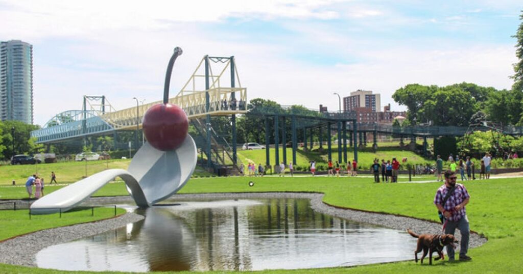 Minneapolis Sculpture Garden - Things to do in minnesota